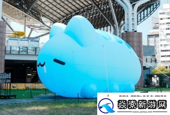 「巨大貓貓蟲」遭到暗殺！剩一灘破布