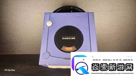 任天堂藍(lán)色GameCube原型機(jī)拍賣