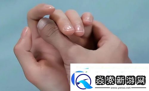 掌心劉詩詩有張美人臉