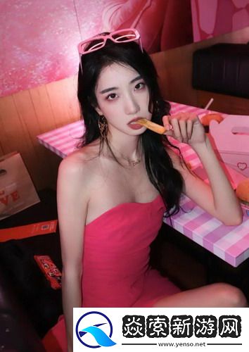 豐滿的女鄰居:邂逅生活的激情與秘密!